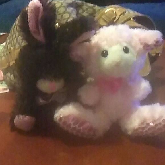 Two easter plushes - Picture 1 of 1